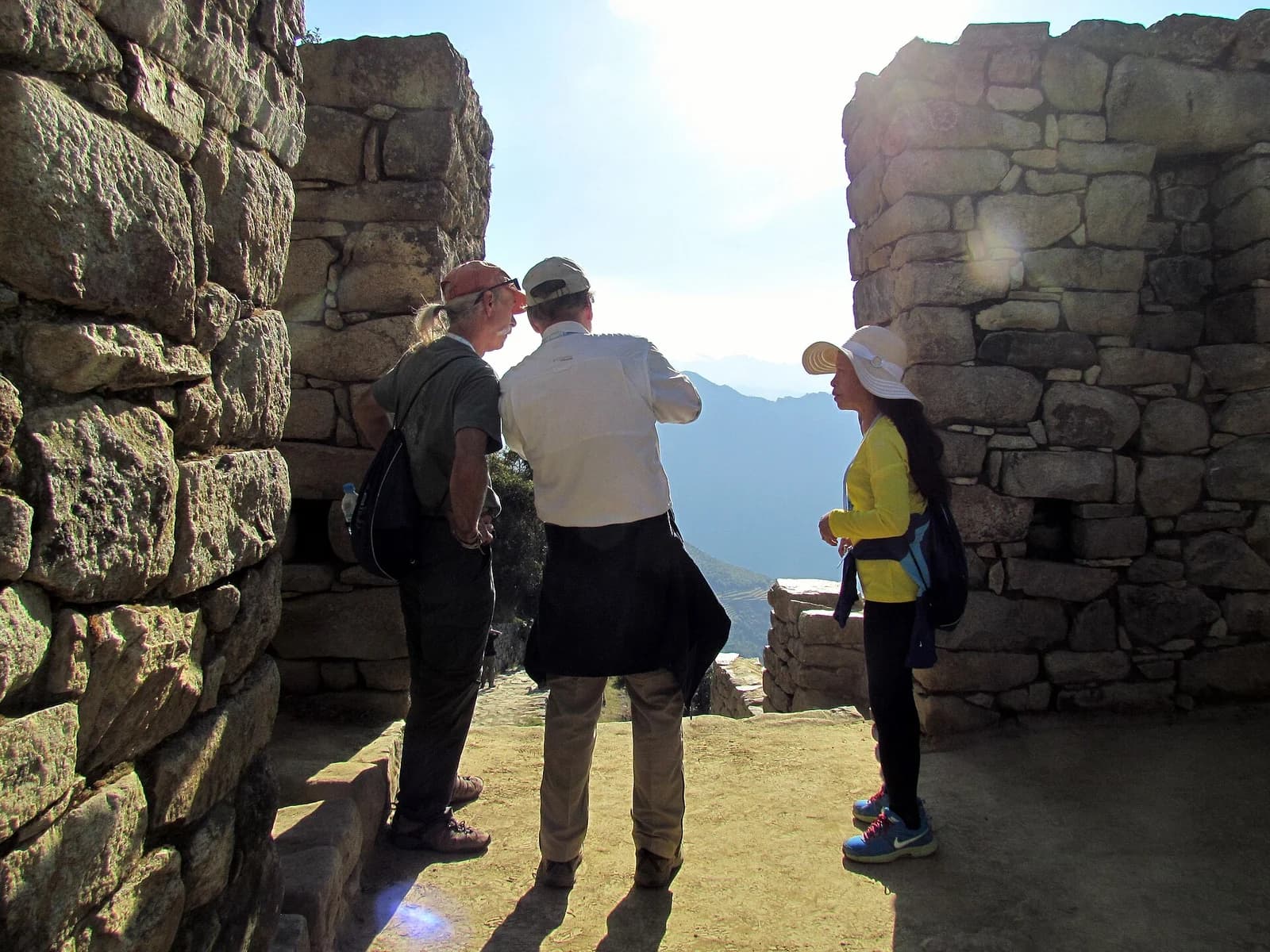 Explorando en compañía — fotografía de muestra en Machu Picchu